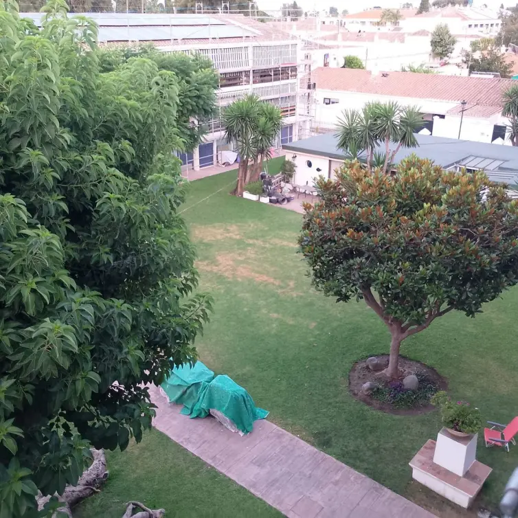 Venta de apartamento en planta media en San Pedro de Alcántara