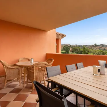 Продажа апартаментов на первом этаже в Elviria