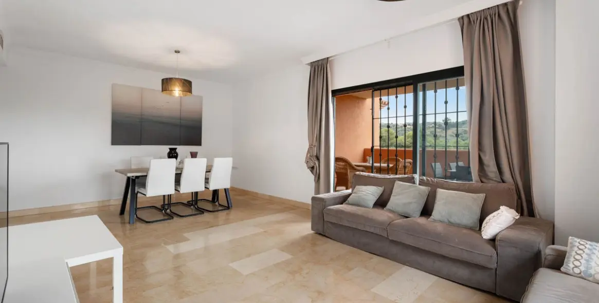 Продажа апартаментов на первом этаже в Elviria 11