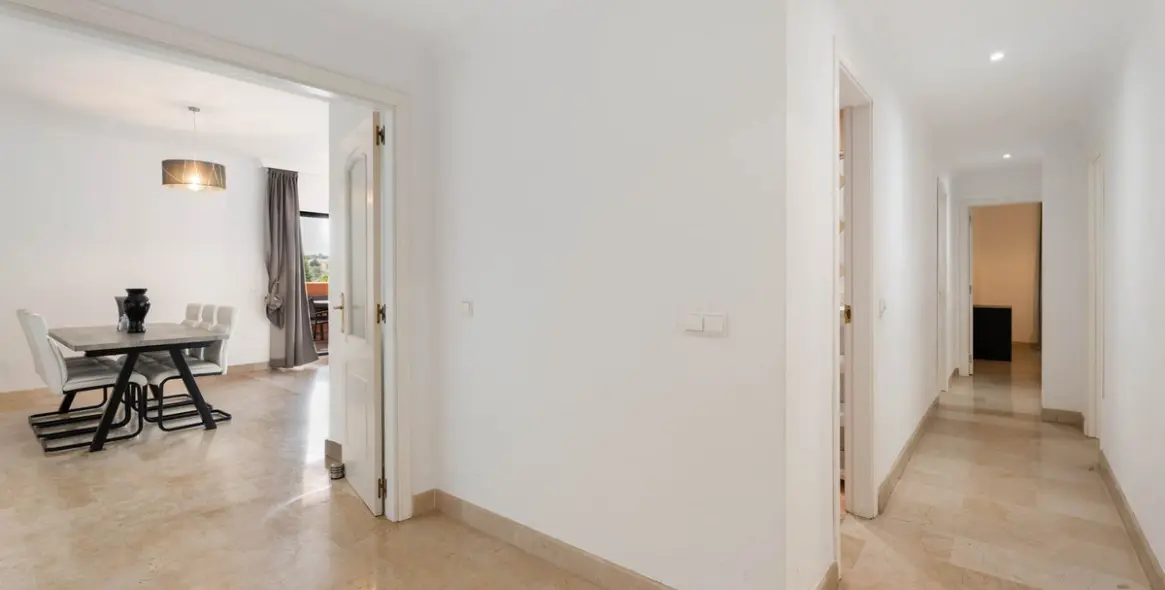 Продажа апартаментов на первом этаже в Elviria 13