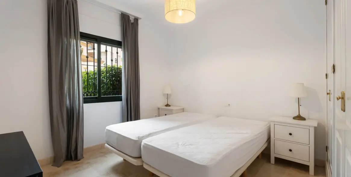 Продажа апартаментов на первом этаже в Elviria 20