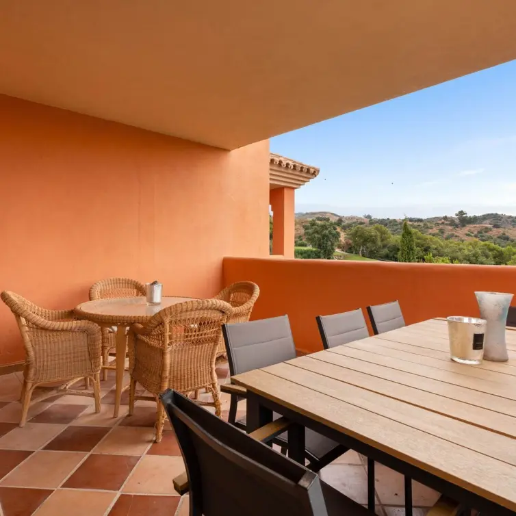 Sale of ground floor apartment in Elviria