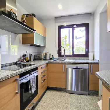 Sale of middle floor apartment in Doña Julia