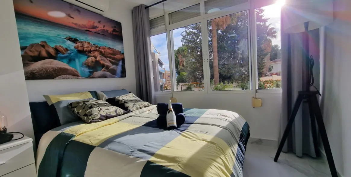Sale of middle floor apartment in Miraflores 2