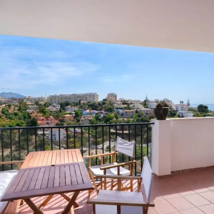Sale of middle floor apartment in Miraflores