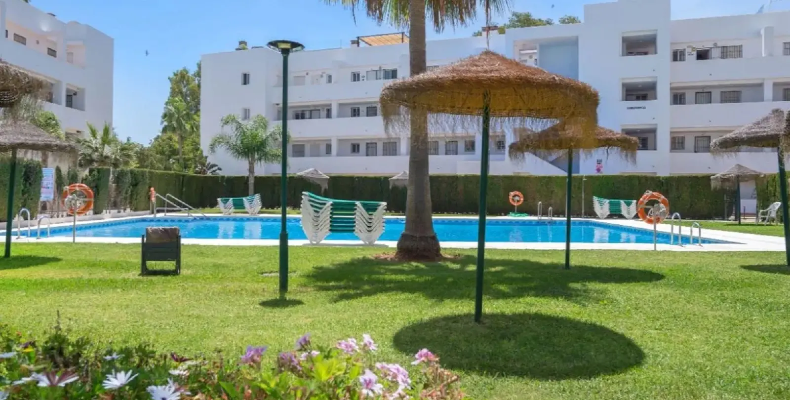 Продажа апартаментов на среднем этаже в Miraflores 2