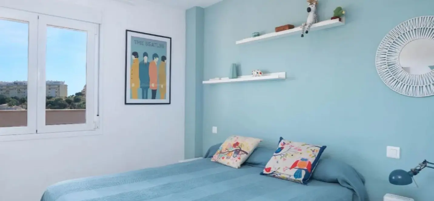 Sale of middle floor apartment in Miraflores 3
