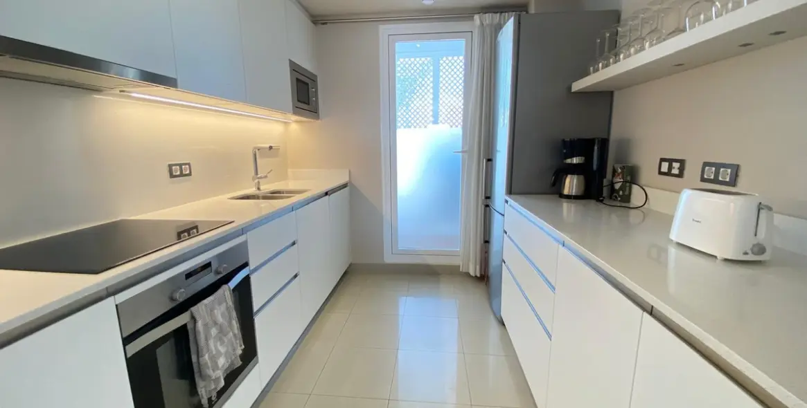 Продажа пентхауса в Estepona 6