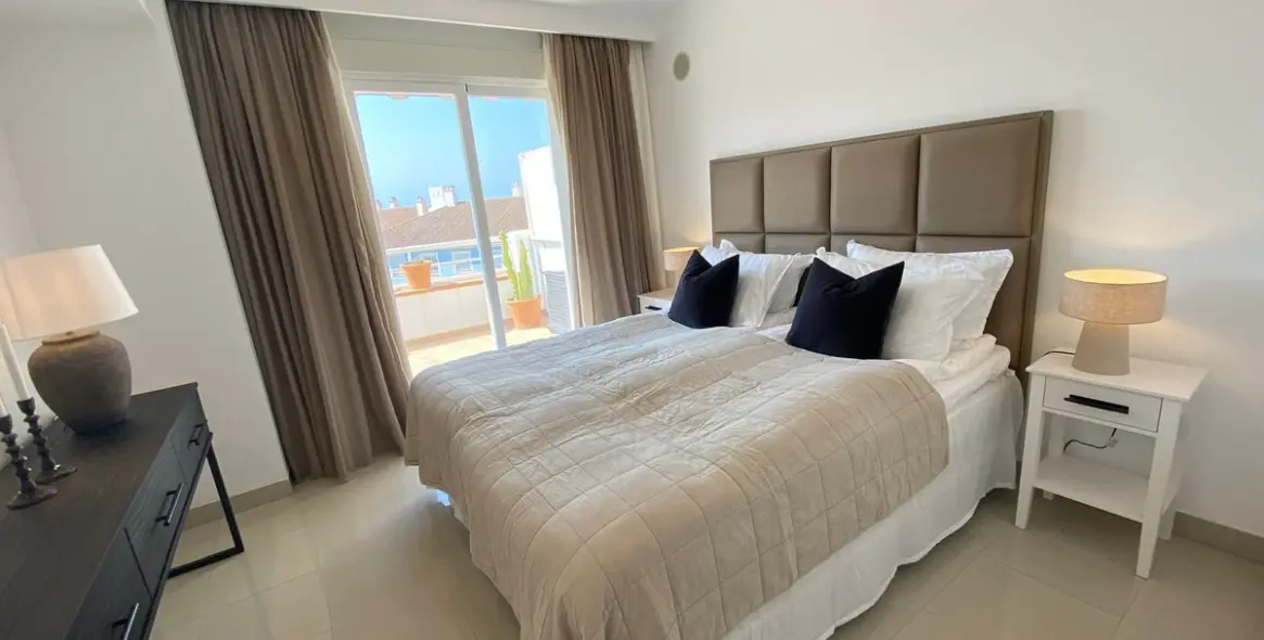 Продажа пентхауса в Estepona 8