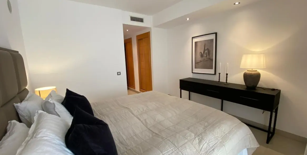 Продажа пентхауса в Estepona 9