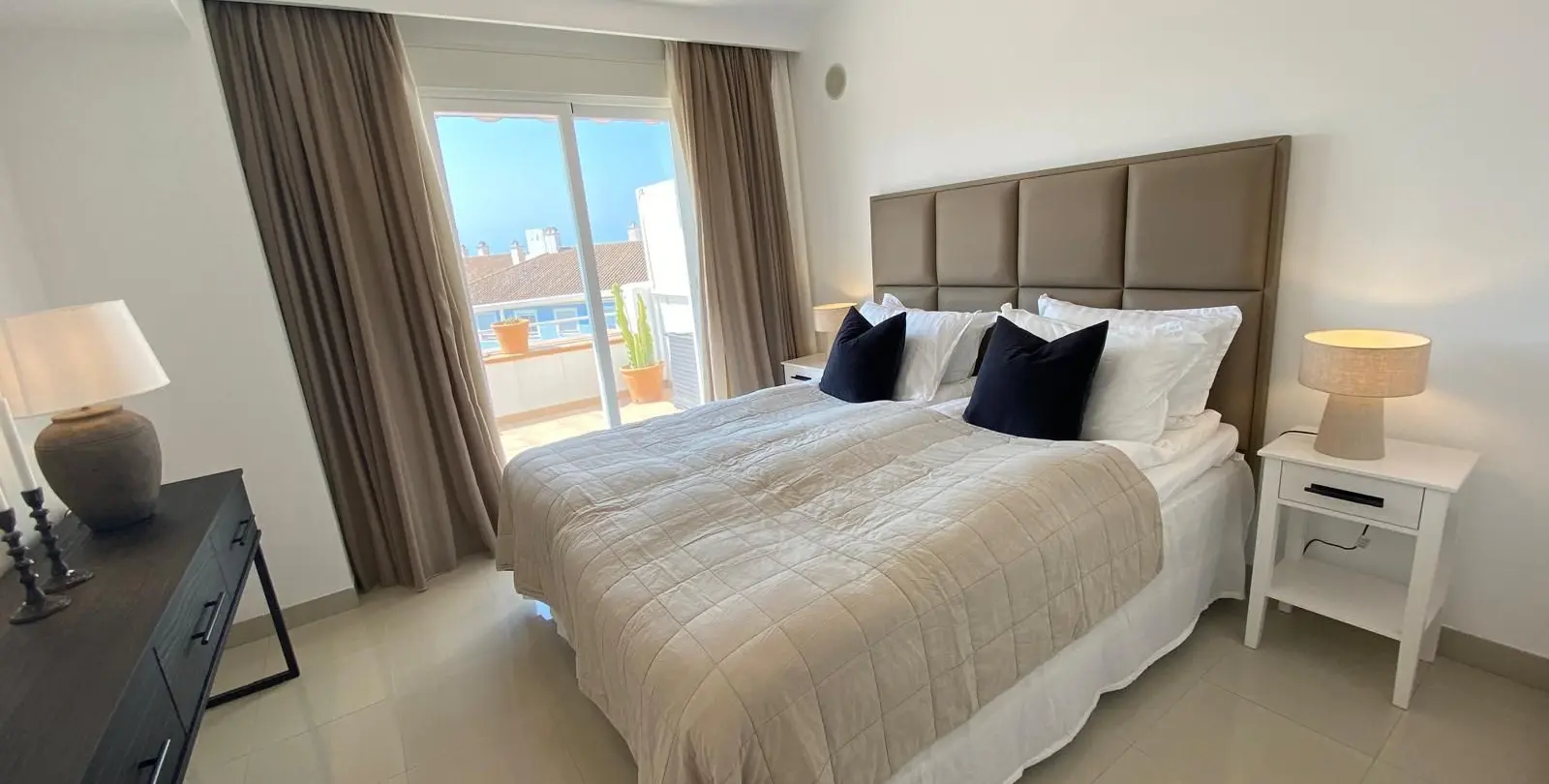 Продажа пентхауса в Estepona 8