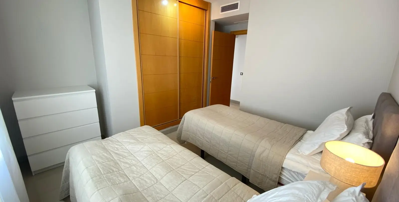 Продажа пентхауса в Estepona 12