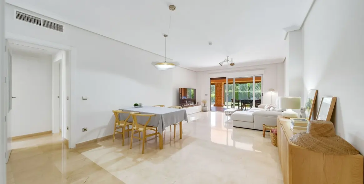 Venta de apartamento en planta baja en Casares Playa 4