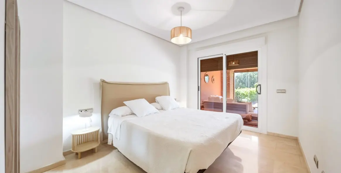 Venta de apartamento en planta baja en Casares Playa 9