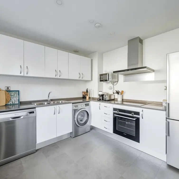 Venta de apartamento en planta baja en Casares Playa
