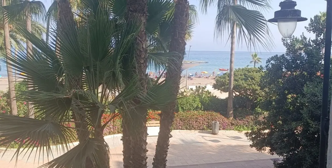 Продажа апартаментов на среднем этаже в Estepona 3
