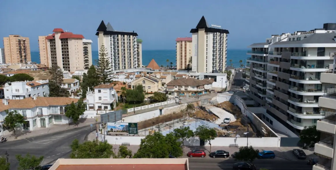 Продажа апартаментов на среднем этаже в Fuengirola 1