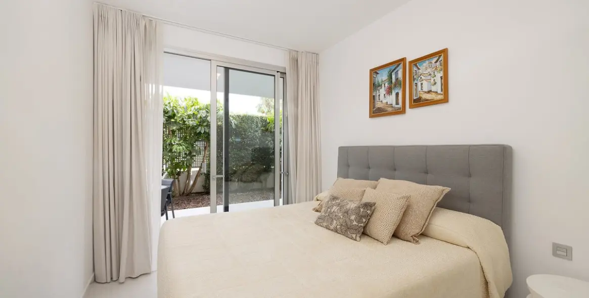 Продажа апартаментов на среднем этаже в Estepona 19