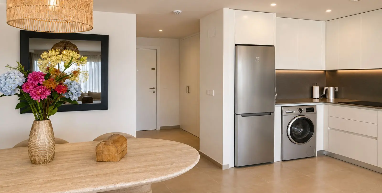 Sale of middle floor apartment in Cancelada 7