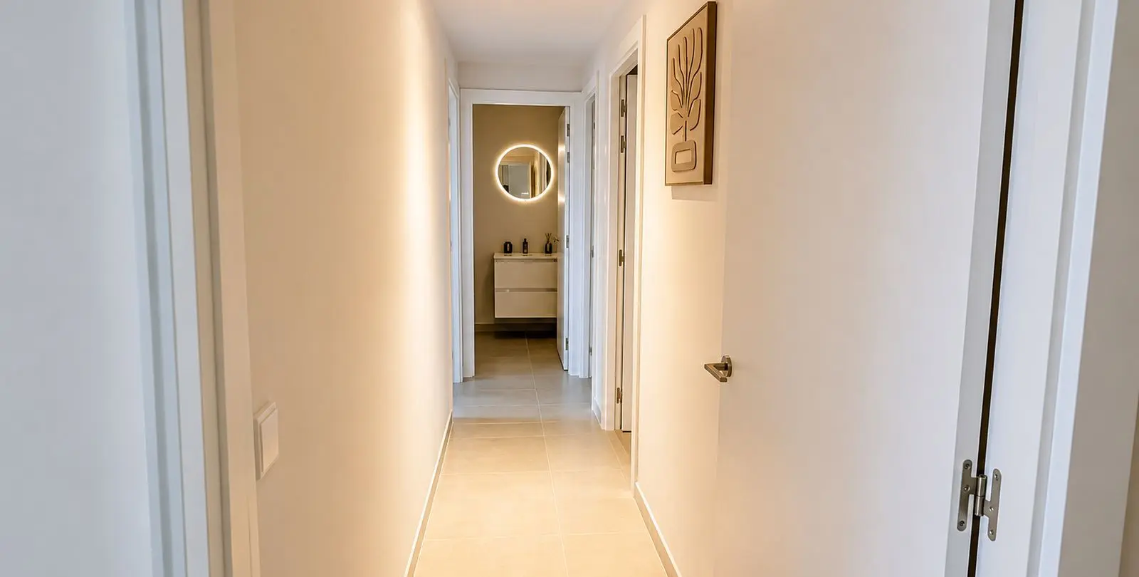 Sale of middle floor apartment in Cancelada 8