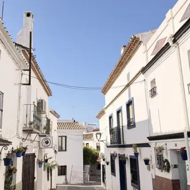 Sale of residential plot in Estepona