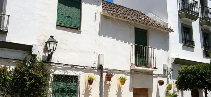Продажа  жилого участка в Estepona 2