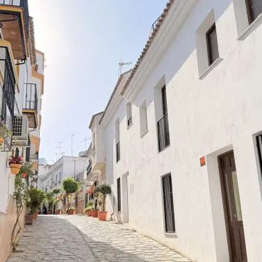 Sale of residential plot in Estepona