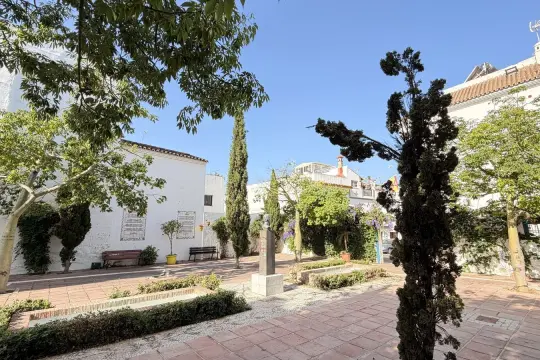 Image 6 thumb