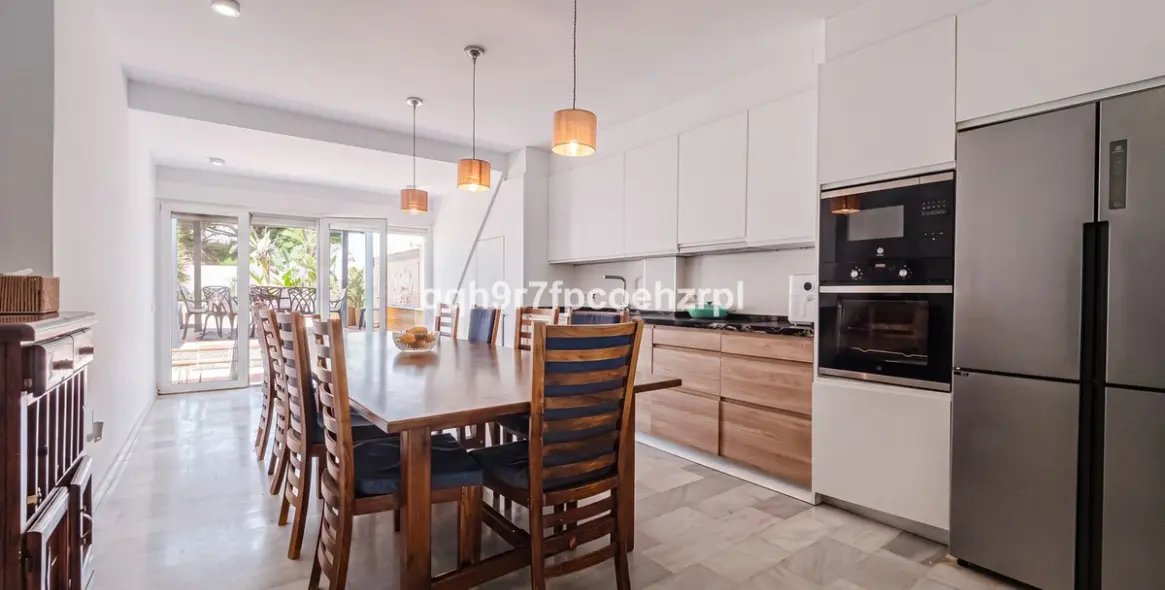 Venta de villa independiente en Reserva de Marbella 5