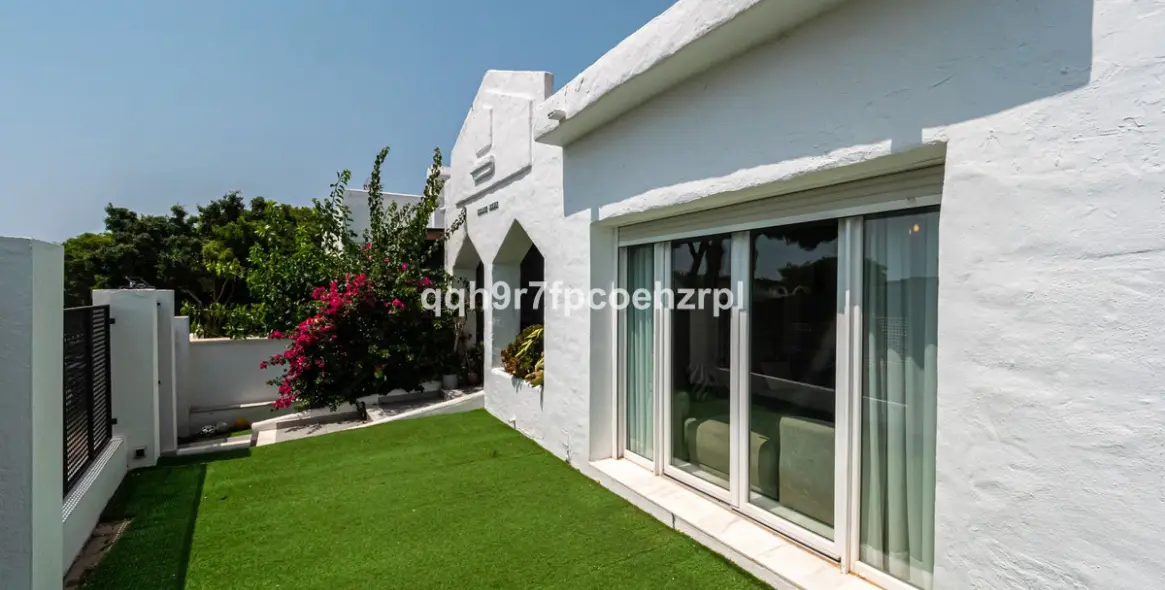 Venta de villa independiente en Reserva de Marbella 11