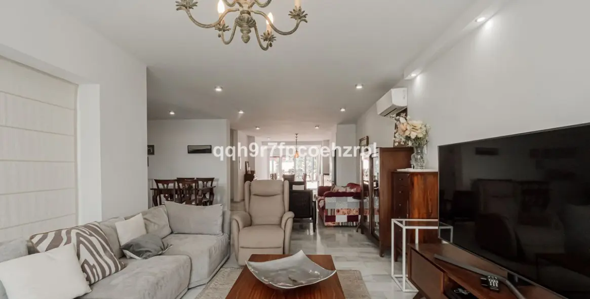 Venta de villa independiente en Reserva de Marbella 17