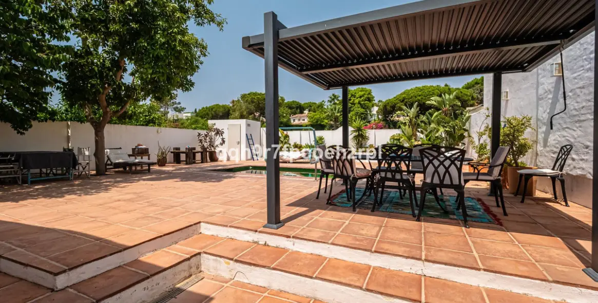 Venta de villa independiente en Reserva de Marbella 21