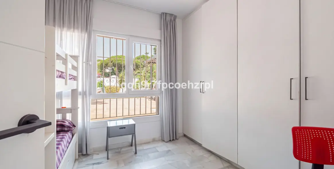 Venta de villa independiente en Reserva de Marbella 40