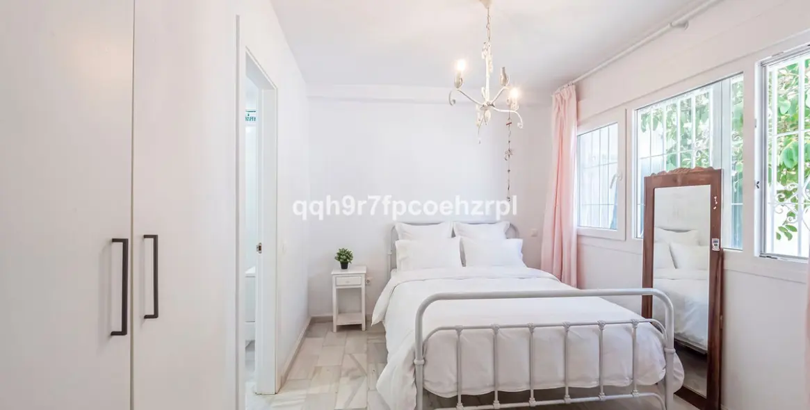 Venta de villa independiente en Reserva de Marbella 46