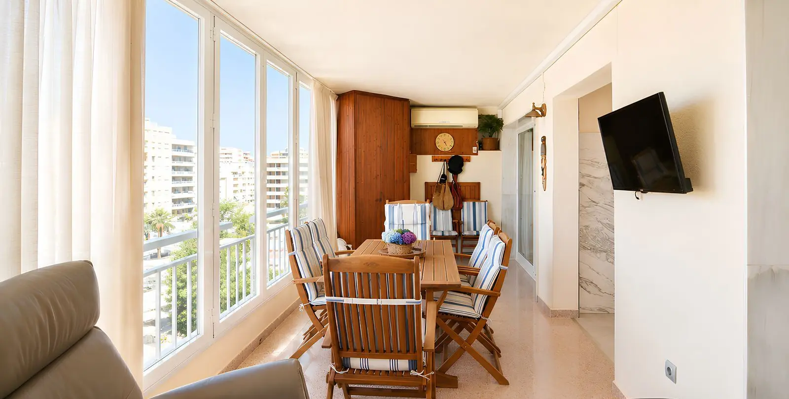 Sale of middle floor apartment in Los Boliches 18