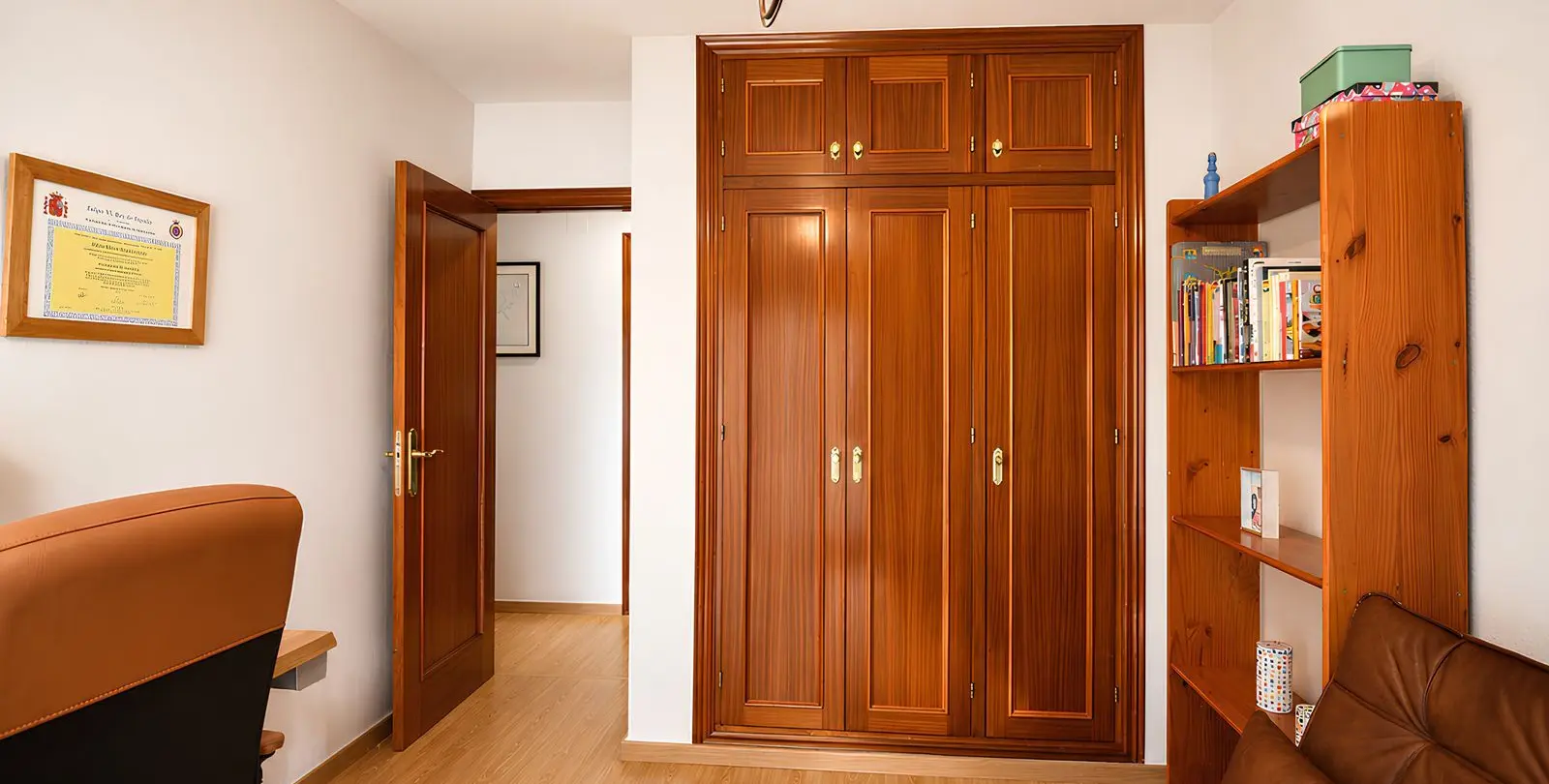 Sale of middle floor apartment in Los Boliches 31