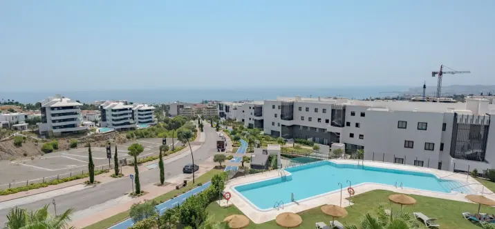 Venta de apartamento en planta media en Fuengirola 1