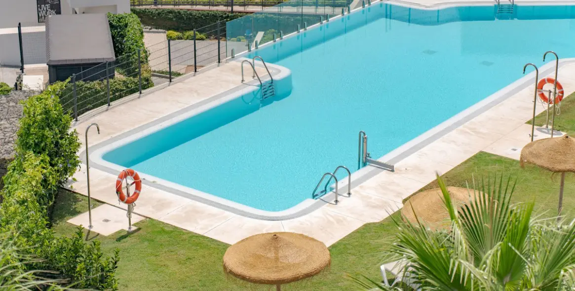 Sale of middle floor apartment in Fuengirola 4