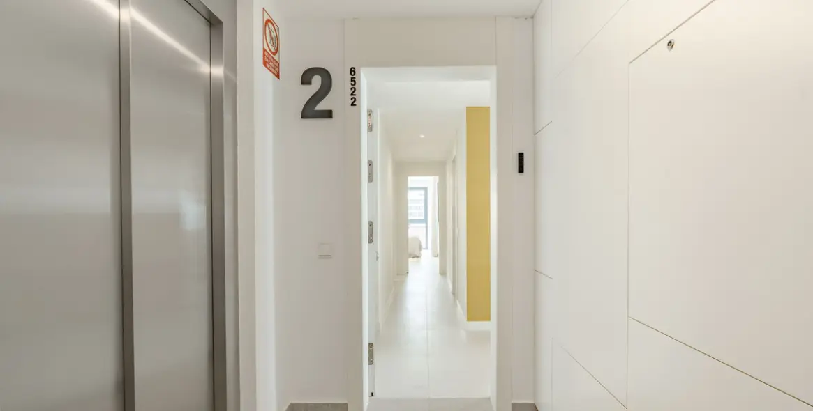 Sale of middle floor apartment in Fuengirola 5