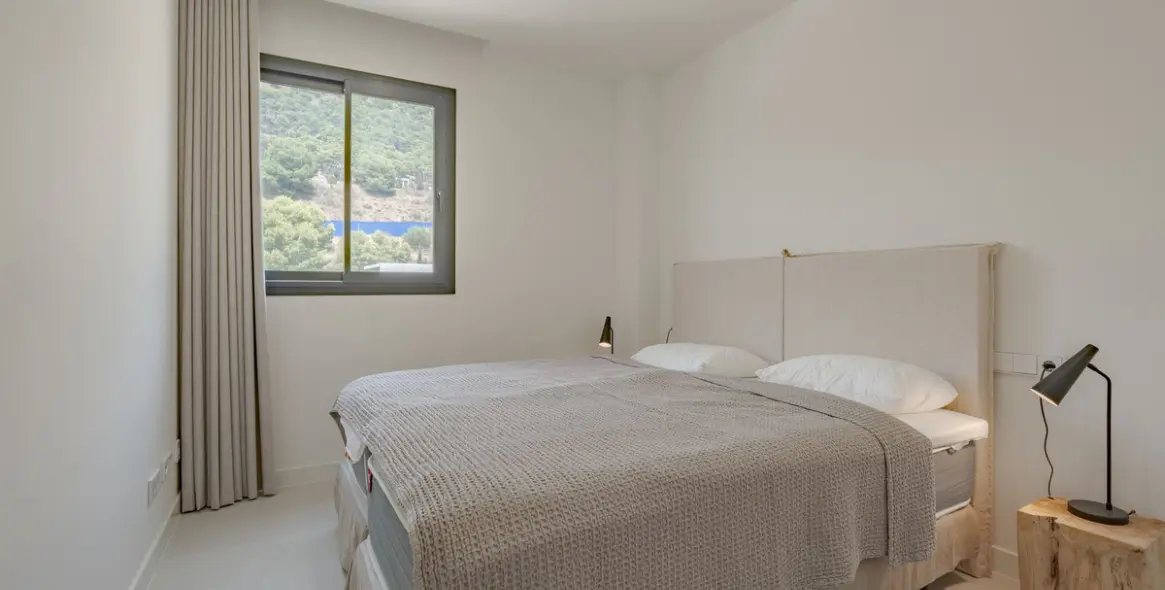 Sale of middle floor apartment in Fuengirola 28