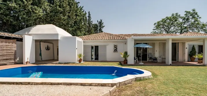 Venta de villa independiente en Benahavís 0