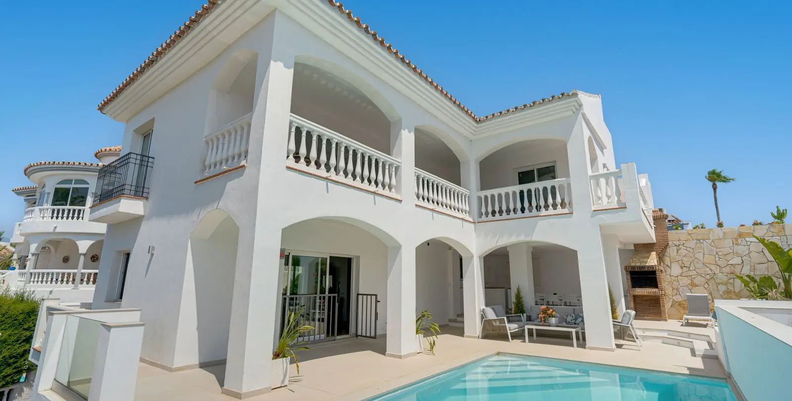 Sale of detached villa in Mijas 1