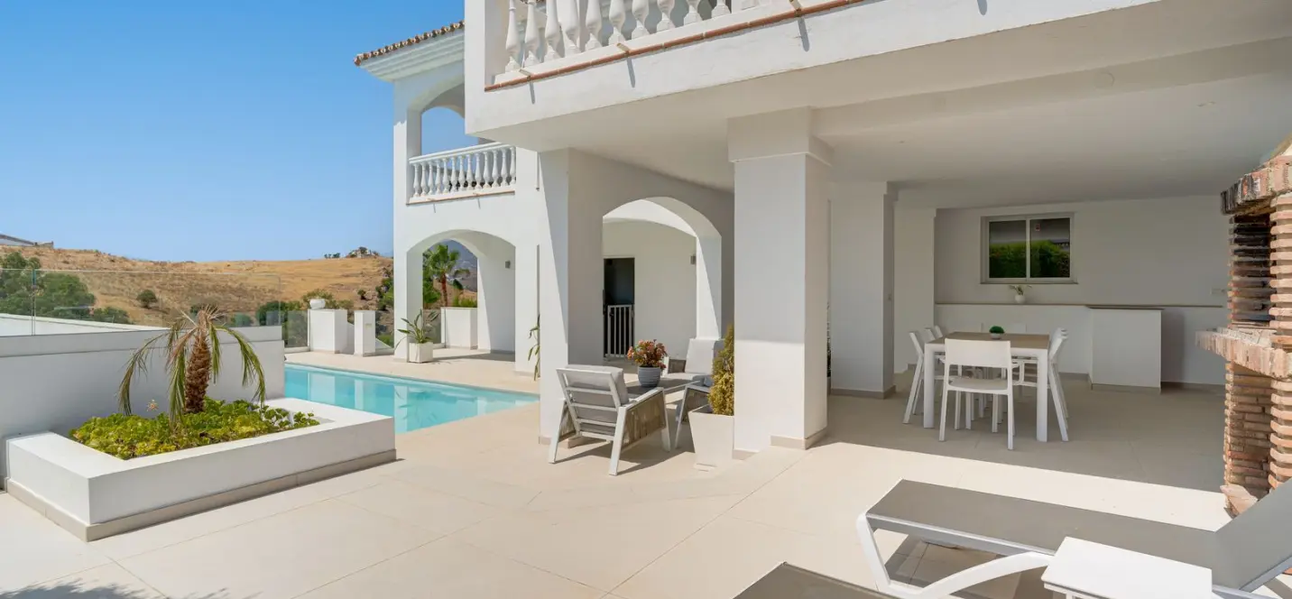 Sale of detached villa in Mijas 2