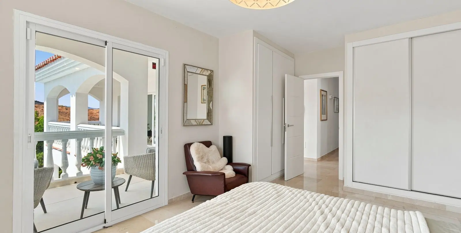 Sale of detached villa in Mijas 24