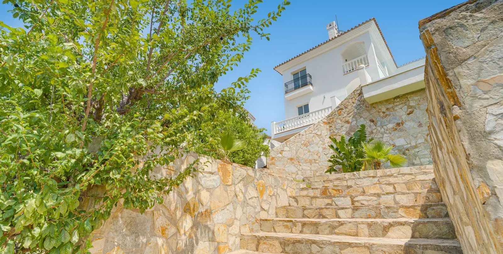 Sale of detached villa in Mijas 40