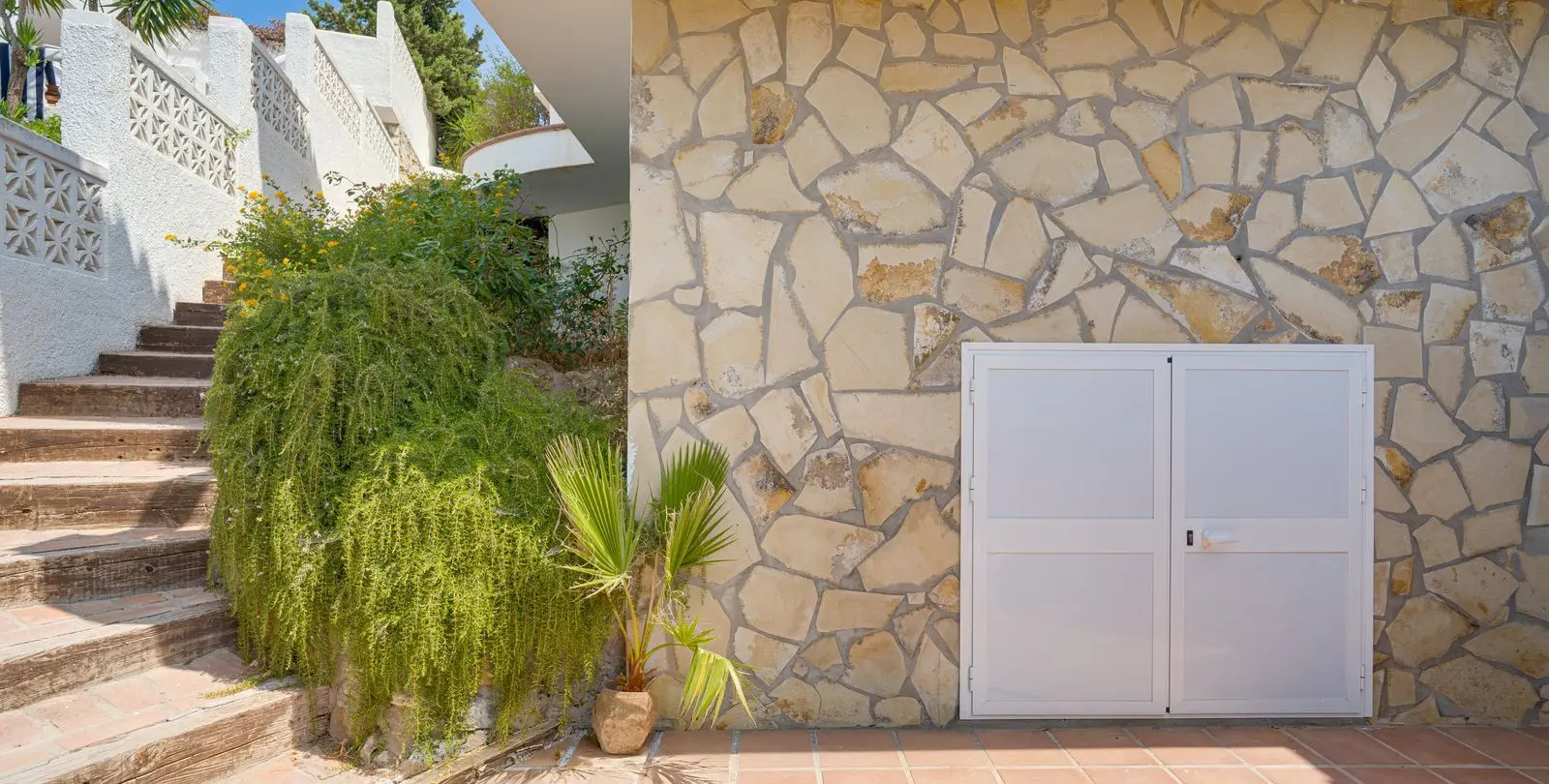Sale of detached villa in Mijas 43