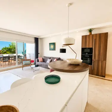 Venta de apartamento en planta baja en Los Monteros