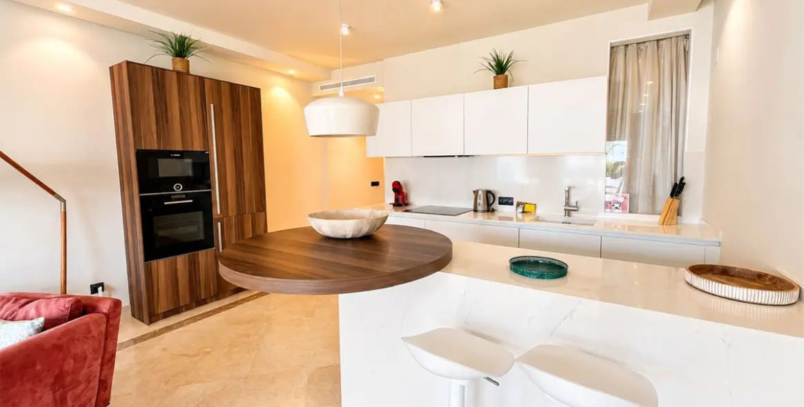 Venta de apartamento en planta baja en Los Monteros 22