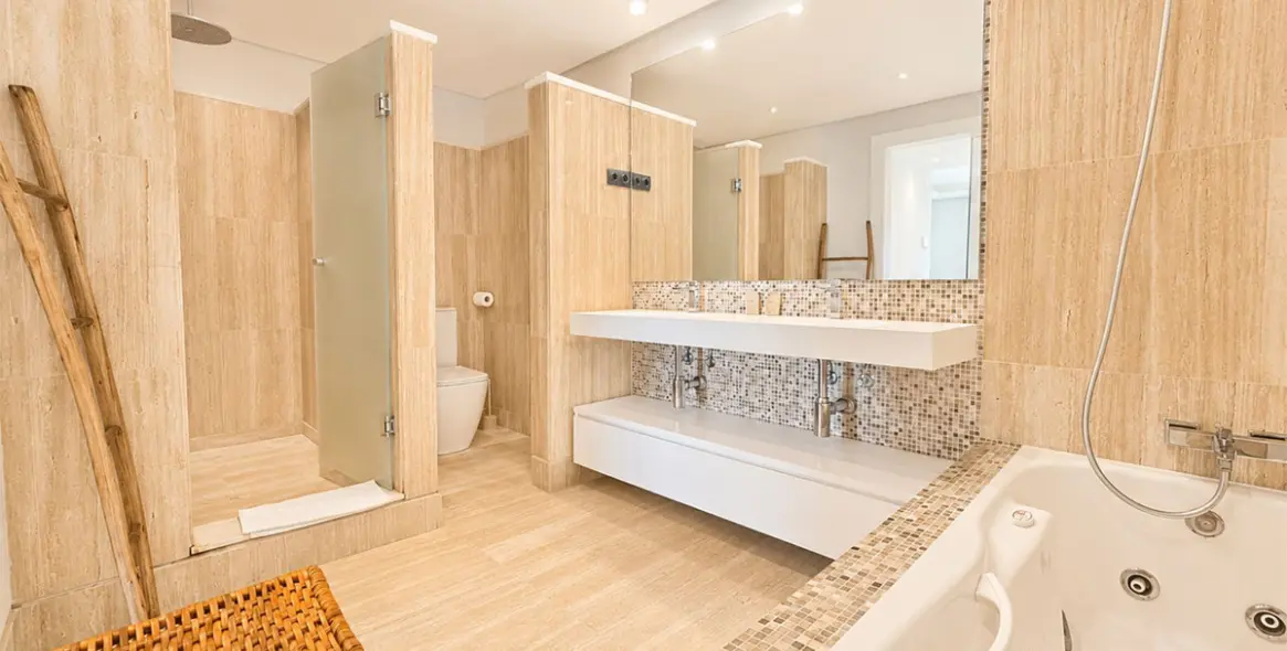 Venta de apartamento en planta baja en Los Monteros 23