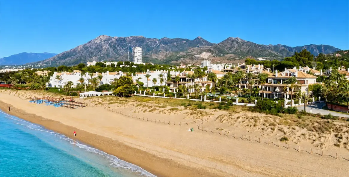 Venta de apartamento en planta baja en Los Monteros 39